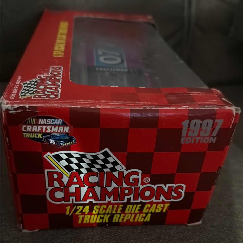 RACING CHAMPIONS 97-08300-07 Tammy Jo Kirk 1/24 Scale 07 Lovable 1997 Ford F-150